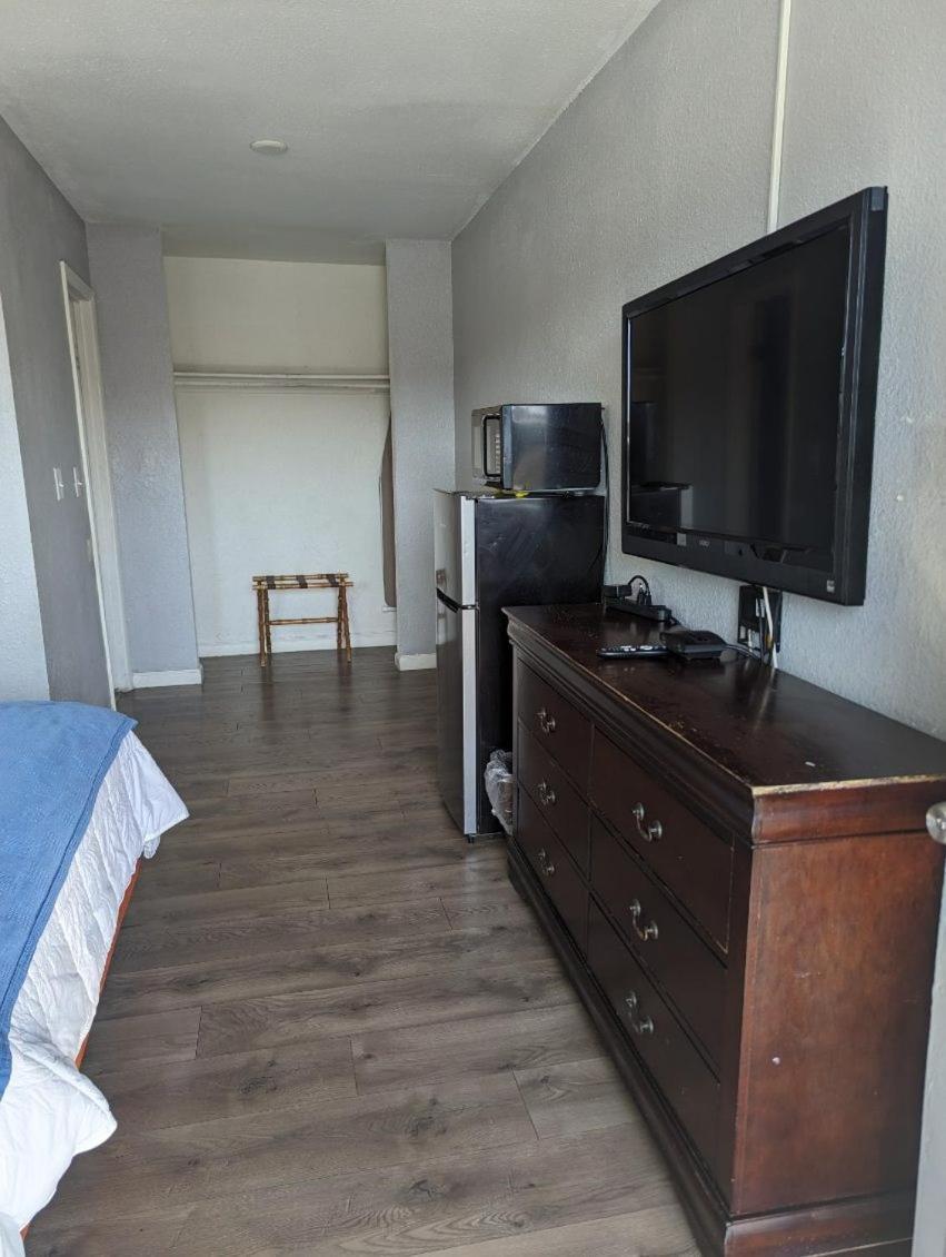 הנדרסון Ingles Motel מראה חיצוני תמונה