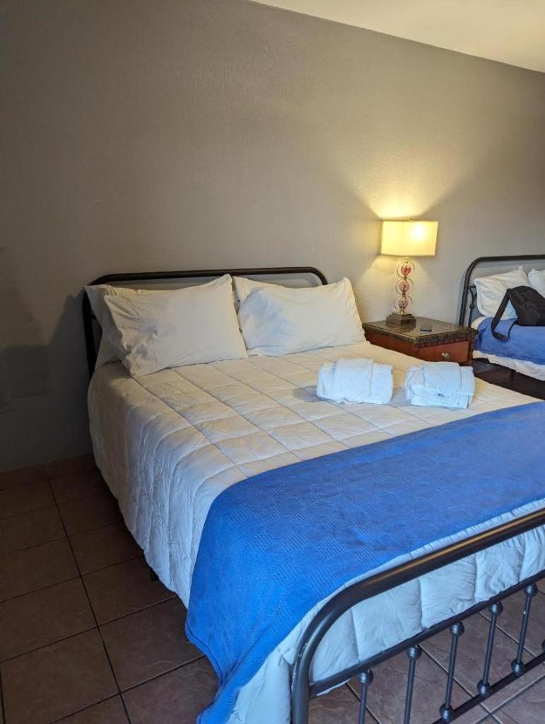 הנדרסון Ingles Motel מראה חיצוני תמונה